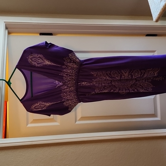 Dresses & Skirts - Elegant Purple Mini Dress